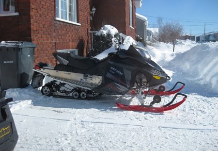 Ski Doo GSX - endurance, ride, thrill, snowmobile