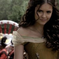 Nina Dobrev