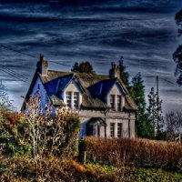 House next to the River Tweed