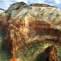 wondrous canyon in zion np utah