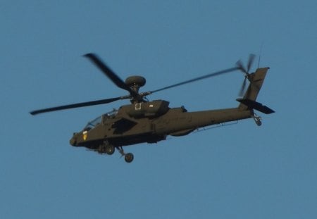 Apache Attack Helicopter - helo, attack helicopter, chopper, ah1 apache