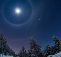 quadruple lunar halo near madrid spain