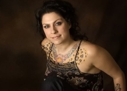 Danielle Colby Cushman03 - dress designer, actor, model, american pickers