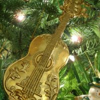 Violin decoration