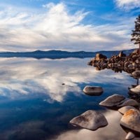 wonderful stone shore of a mirror lake