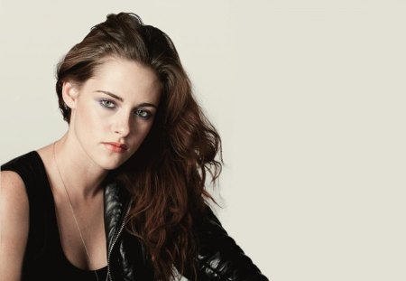 Kristen Stewart - kristen stewart, kristen, beautiful, model, stewart, actress