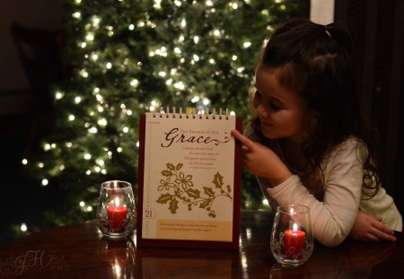 à¹‘â™¥à¹‘LOVE came Down on Christmasà¹‘â™¥à¹‘ - season, fresh scent, angel, god, wonderful, grace, forever, green, little girl, red candles, faith, love, reason, winter, nature, jesus, christmas tre, believe, hope, lights