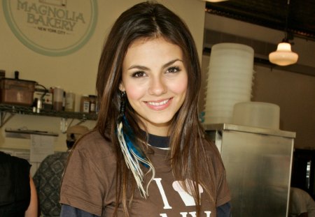 Victoria Justice - justice, beauty, is, victoria