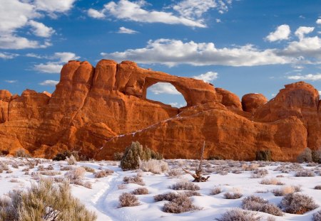 canyon in winter - rock, wallpaper, winter, arch, canyon, clouds, new, canyons, nature, snow