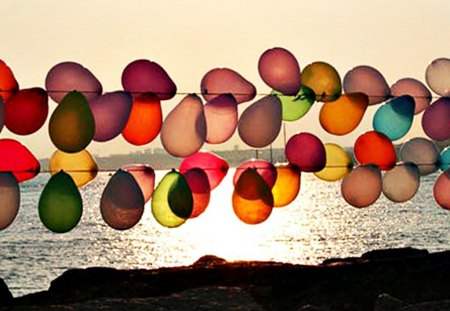 Balloons - sky, beach, sun, yellow, pretty, red, blue, orange, green