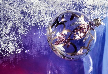 Christmas ball reflection - nice, new year, fire, white, balls, reflection, pretty, table, mood, holiday, snowy, winter, snowflakes, lovely, christmas, beautiful, blue, snow, eve