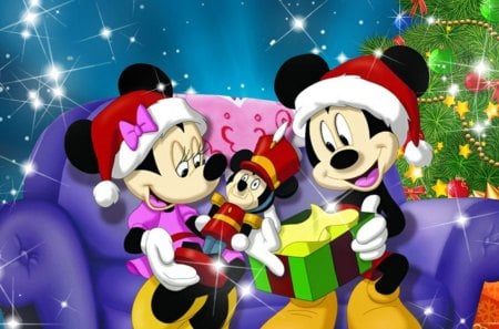 Gift from Mickey - gift, mickey mouse, present, christmas, home, walt disney, cheerful, tree, nutcracker, gifts, feliz navidad, minnie mouse, happy