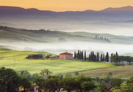 country villas in val dorcia tuscany - villa, fields, mist, mountains, valley