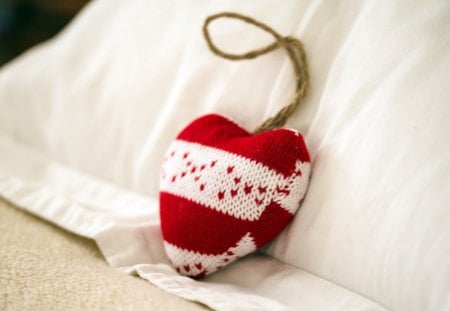 Christmas Heart - new year, beauty, xmas, happy holidays, magic, photography, magic christmas, christmas decoration, balls, pretty, decorations, holiday, ball, lovely, christmas, happy new year, christmas balls, holidays, merry christmas, beautiful, decoration