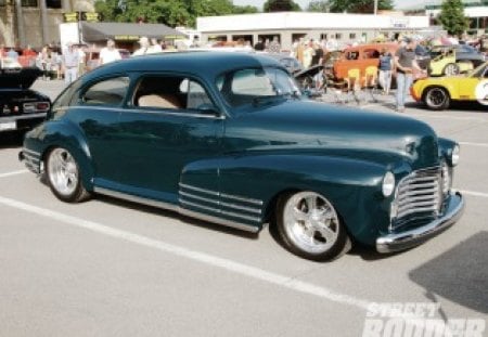 42 Chevy Fleetline - bowtie, dark green, gm, classic