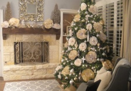 â‰¡Enchanting Floral Christmasâ™¥â‰¡ - style, living room, beautiful, tottaly, festive, forever, white, christmas tree, bright, light, golden, floral, different, fashion, fireplace, love, decor, merry christmas, entertainment