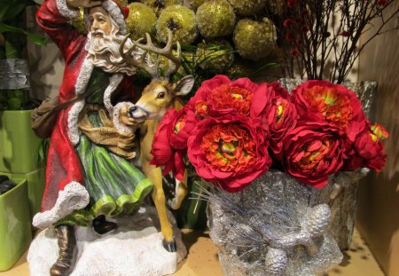 ≡Santa Is Almost Here!♥≡ - eucalyptus, winter, forever, moose, beautiful, pinecones, red roses, love, greens, santa, nature, simple red gerbs, enchanting, arrangement, merry christmas, hydrangea