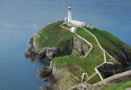 Lighthouse On A Cliff - cliff, ocean, architecture, lighthouse