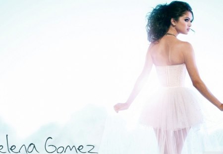 Selena Gomez - pretty, girl, elegant, selena gomez