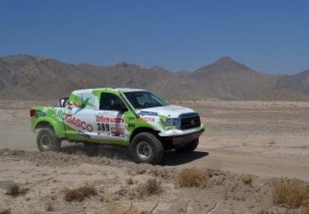 Toyota Tundra - offroad, 4x4, endurance, rally