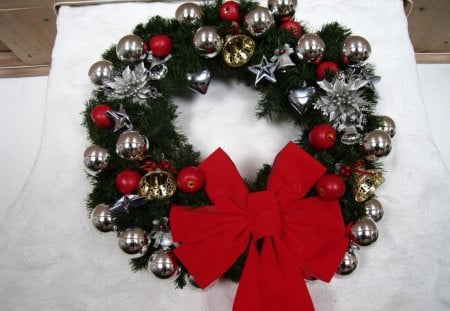 Merry Christmas to all on DN - red, bulbs, wreath, ribbon, color