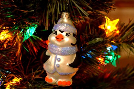 HOLIDAY DECORATION - tree, new year, penguin