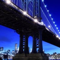 beautiful manhattan bridge at night