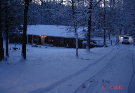 Cold Snowy Winter Morning - ice, winter, cold, snow, mountains