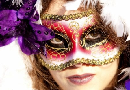 Masque - rouge, femme, plume, fleur