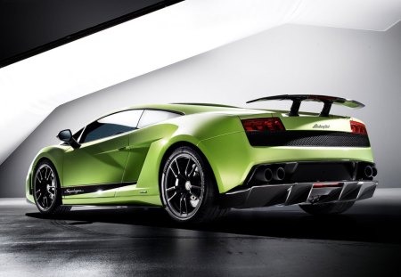 Lamborghini Gallardo Superleggera 2011 - beauty, adrenaline, lamborghini, luxury, amazing, speed, superleggera, cool, big, green, gallardo