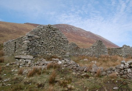 Old Stone Ruins - ireland, old stone ruins