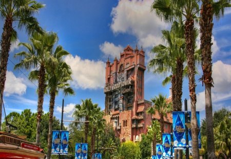 Hollywood Tower - nature, green