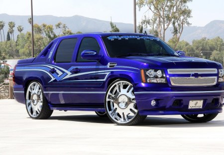 Blu Avalanche - bowtie, chrome wheels, custom paint, gm