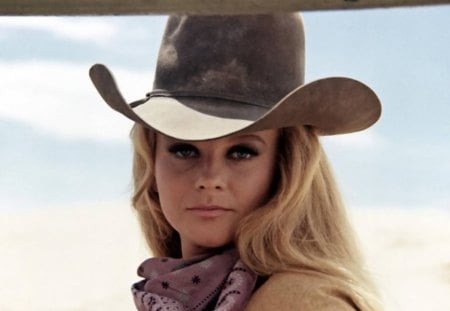 Ann Margret06 - singer, the train robbers, dancer, model