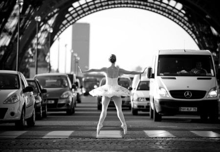 Ballerina Cars Stopper - cars, black and white, ballerina, dress