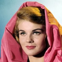 Ann Margret13