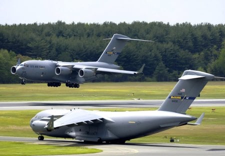 C-17 Globemaster III - grat, aircraft, amazing, army, big, globemaster, usa, military