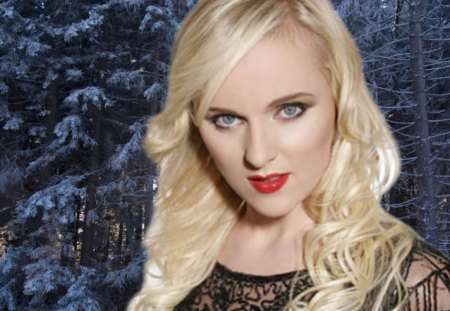 Liv Kristine, Leaves' Eyes