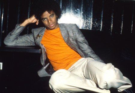 ♥ - yellow, elegant, unique, forever, beautiful, entertainment, love, michael jackson, music, grey, white, artist, young