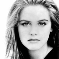 Alicia Silverstone