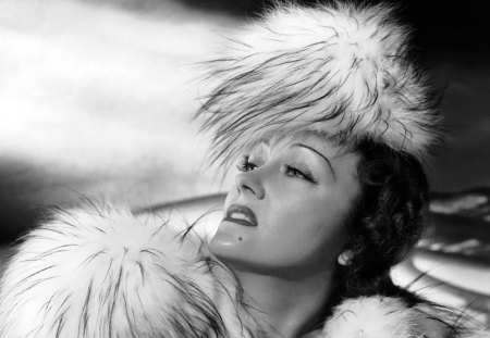 Gloria Swanson01 - indiscreet, father takes a wife, Gloria Swanson, sunset boulevard