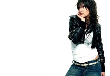 Ashlee Simpson - style, hrdave, jacket, girl, jeans