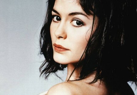 Audrey Tautou - hrdave, black eyes, girl, blonde, pose