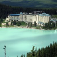 Lake Louise & Chateau Hotel