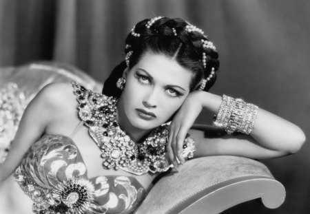 Yvonne DeCarlo04 - yvonne decarlo, the ten commandments, band of angels, lily munster