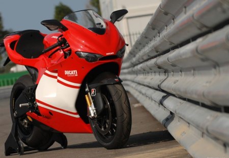 Ducati Desmosedici RR - white, fast, speed, desmosedici, cool, red, ducati, joke