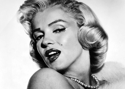 Marilyn Monroe - Marilyn Monroe, classy, beautiful, movie star, famous, Hollywood, actress