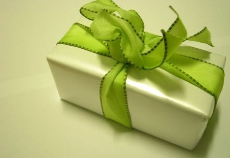 Green gift box - ribbon, box, gift, greed