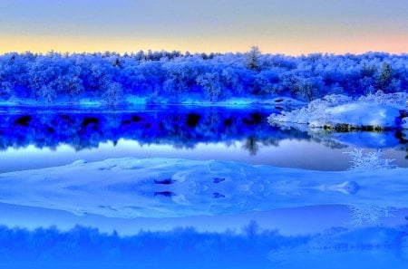 FROZEN LAKE - lake, winter, reflection, frozen, fog