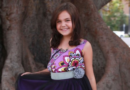 Bailee Madison Wallpaper 14 - wallpaper, madison, cute, bailee